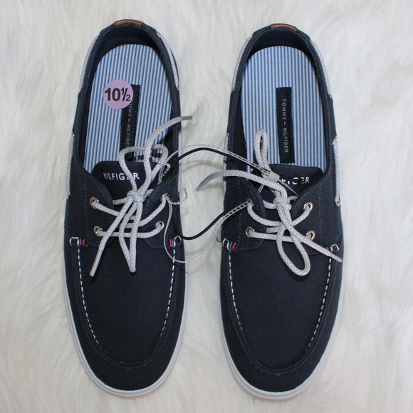 tommy hilfiger canvas boat shoes